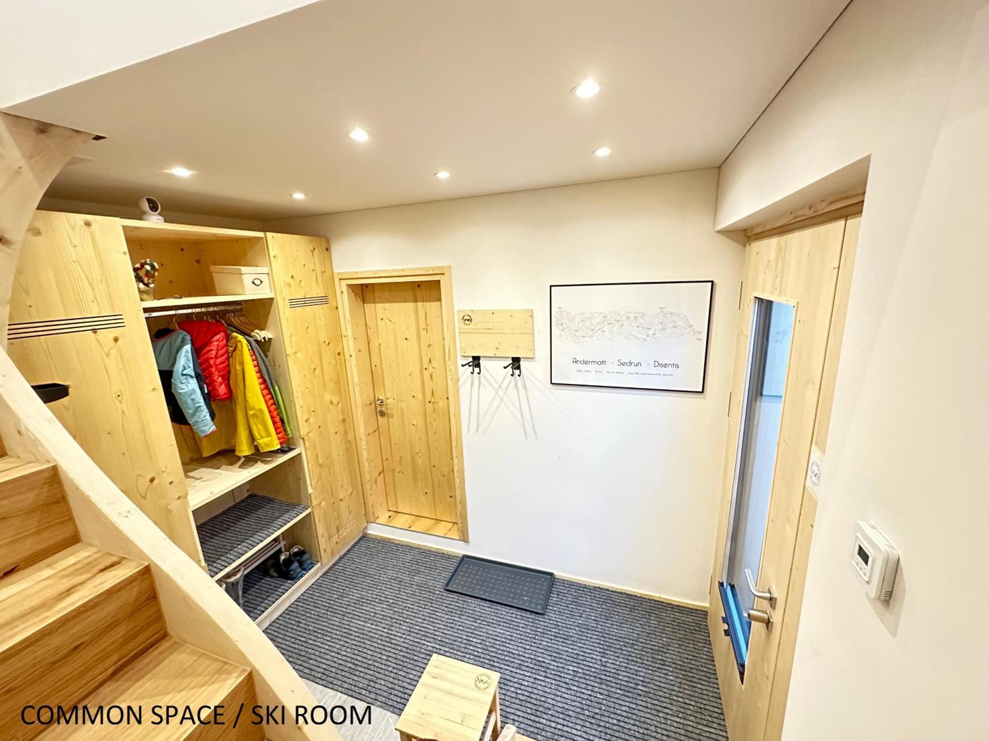 Yeti Lodge Sedrun Quarto foto