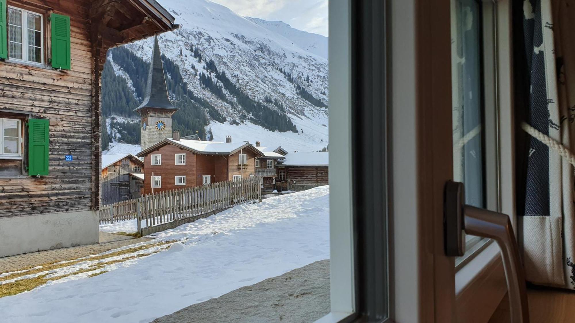 Yeti Lodge Sedrun Quarto foto
