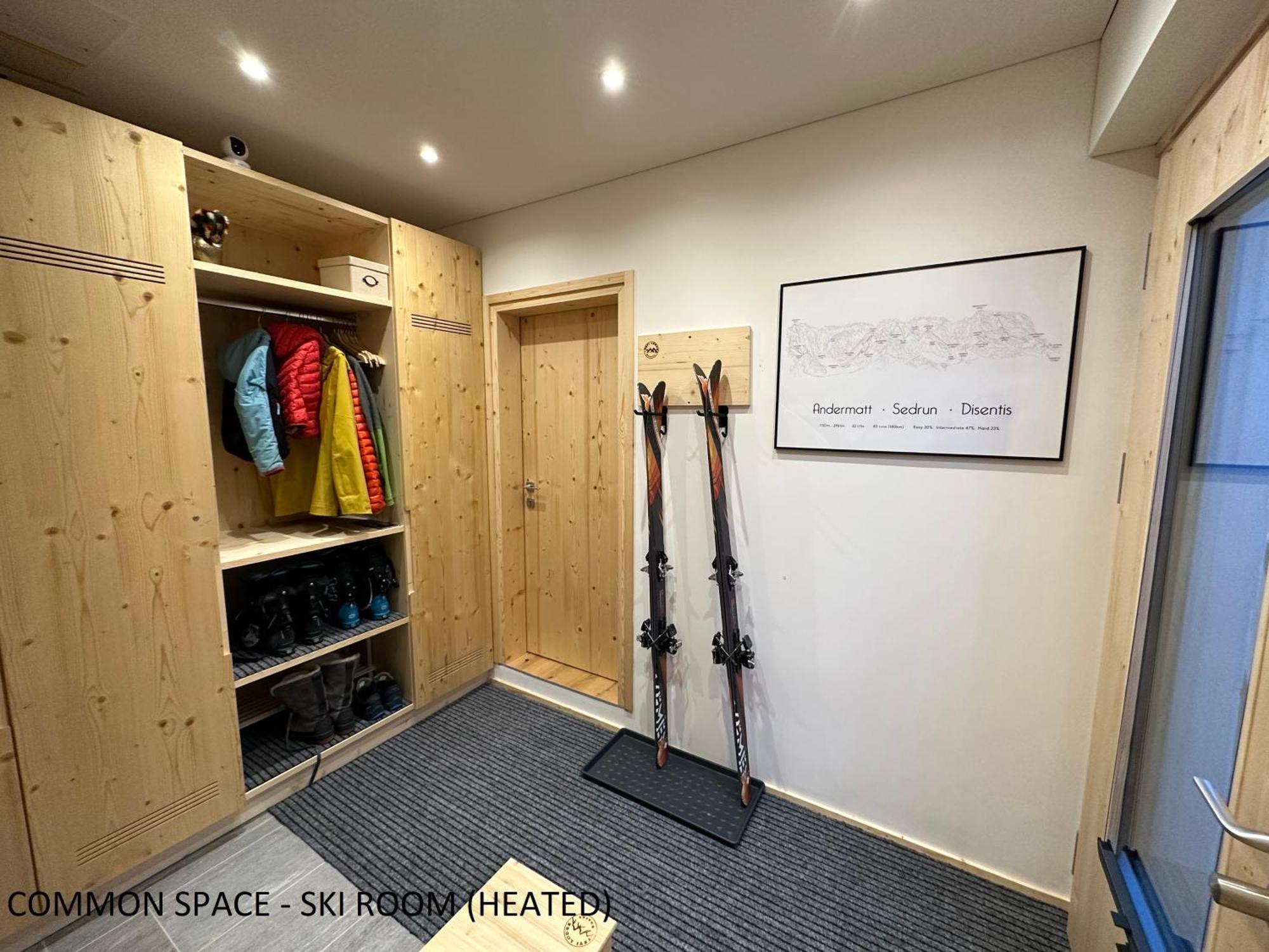 Yeti Lodge Sedrun Quarto foto